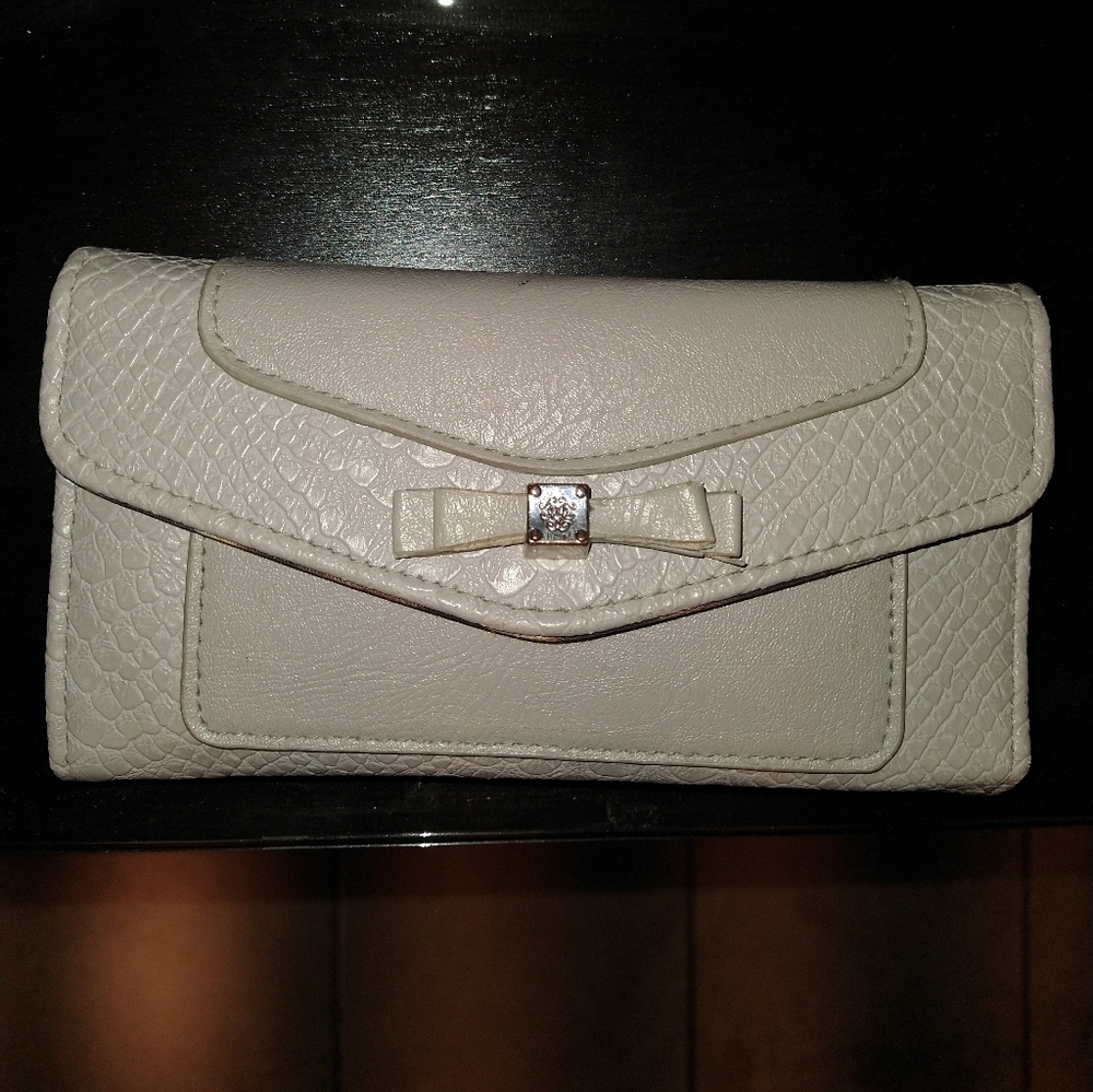 Jessica Simpson wallet
